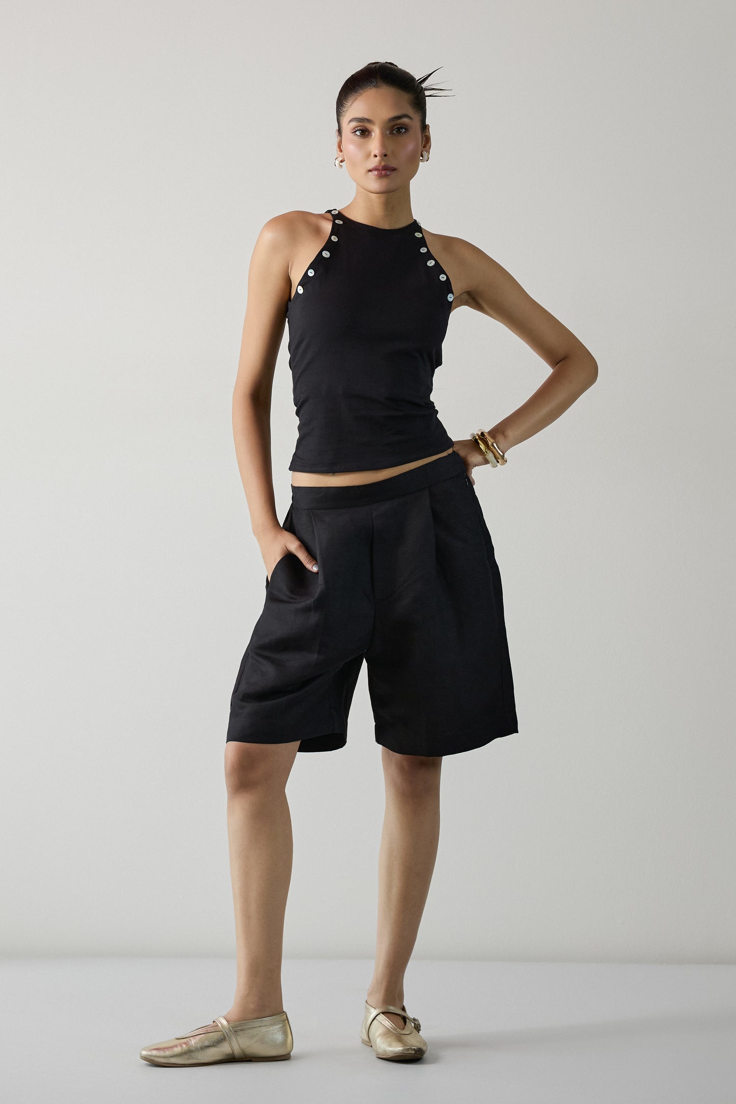 The City Bermuda Shorts- Black
