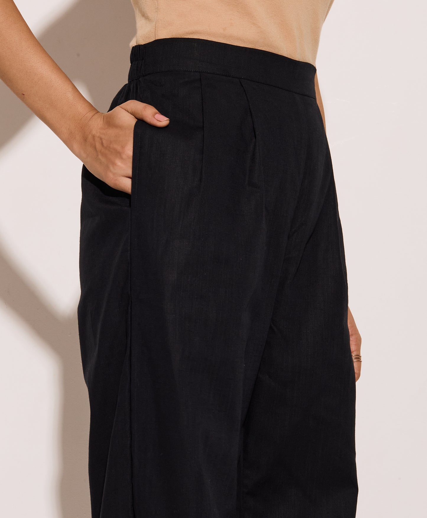 Black Pleated Linen Pants