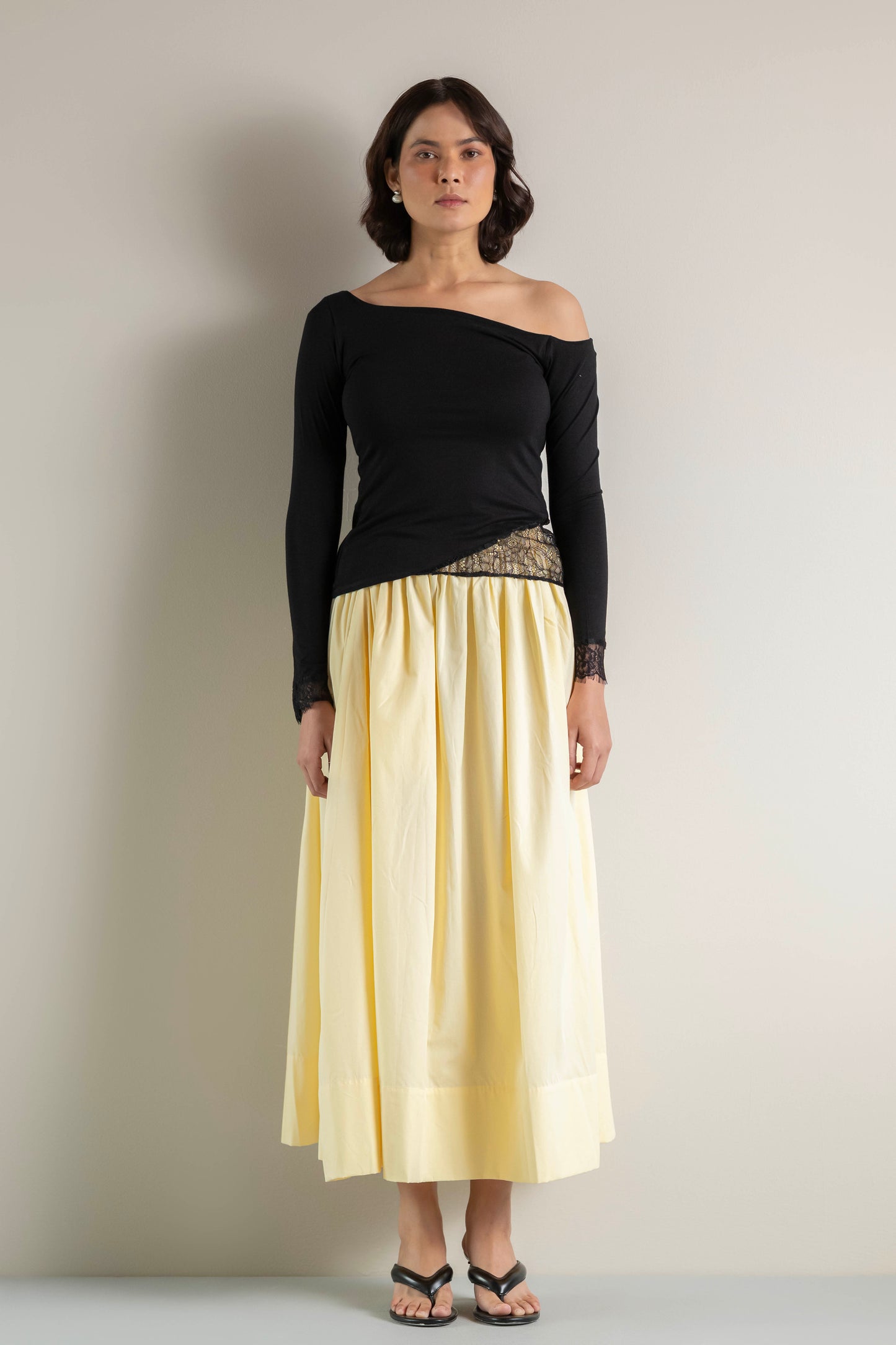 The Amara Lace Top- Black
