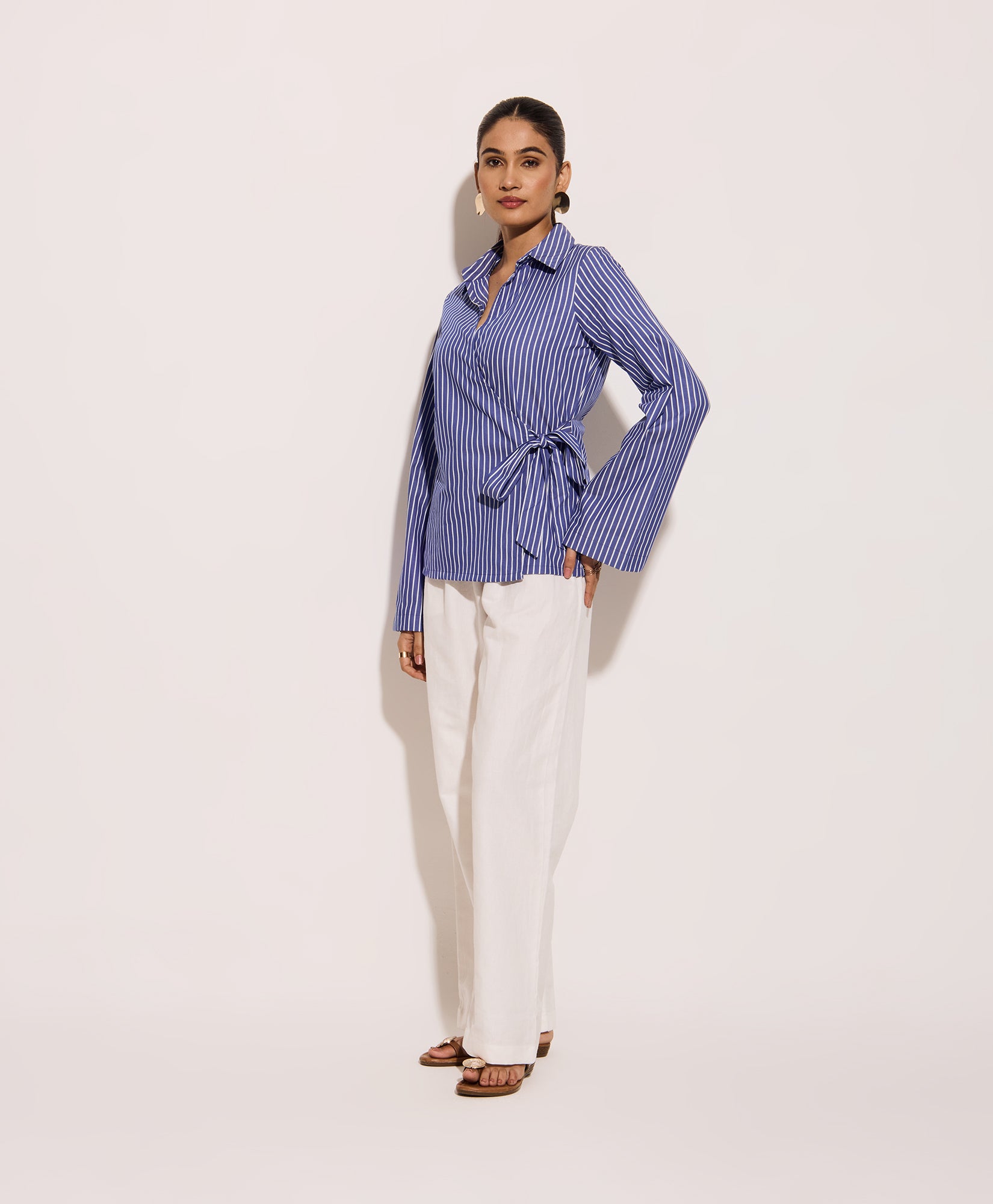 Blue wrap top for workwear – adjustable fit shirt