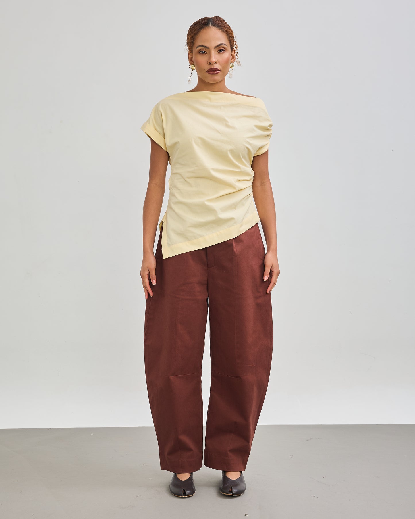 The Arc Barrel Pants - Chocolate Brown