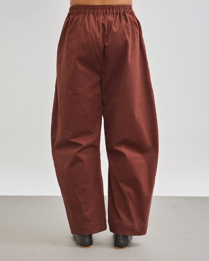 The Arc Barrel Pants - Chocolate Brown