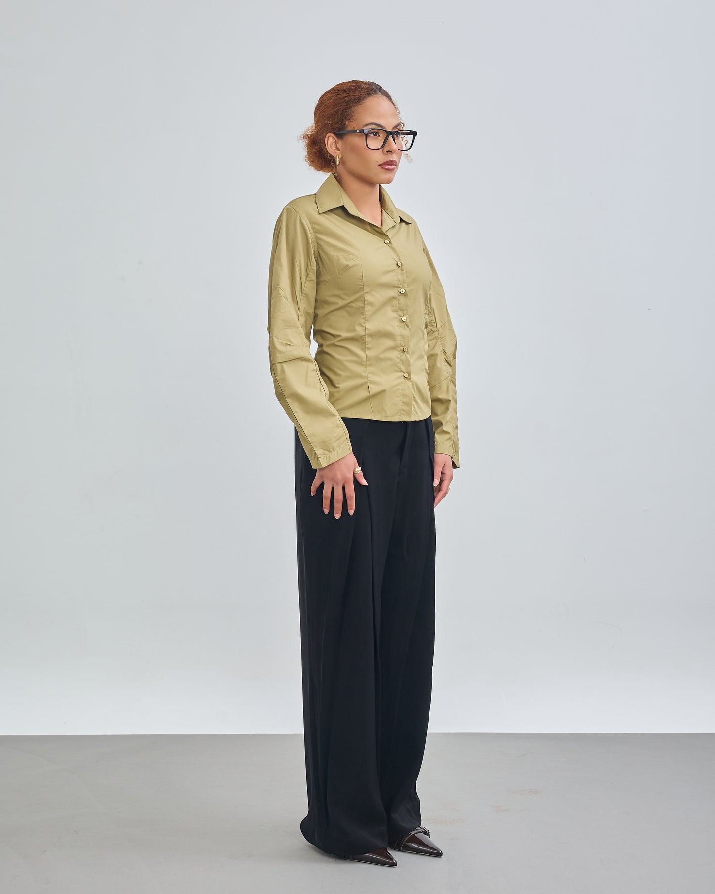 The Fitted Barrel Shirt with a Tie-Back Detail - Olive Green