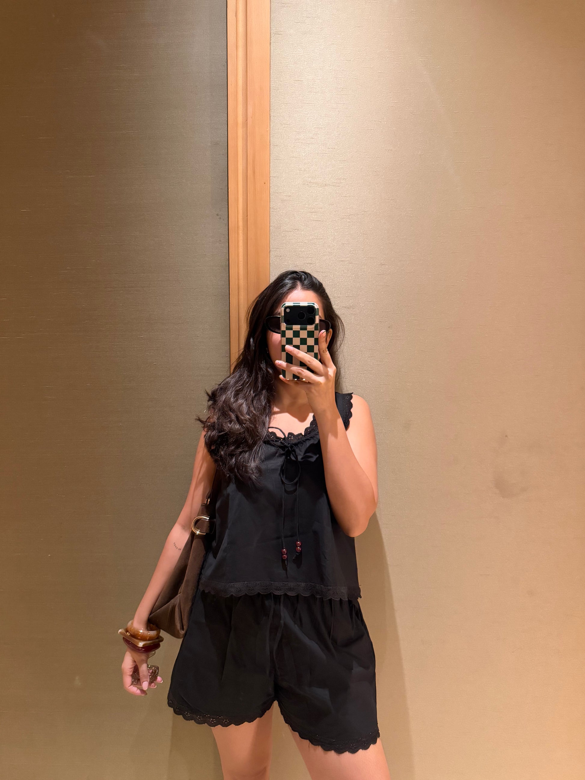 Iris Top in black - view 2