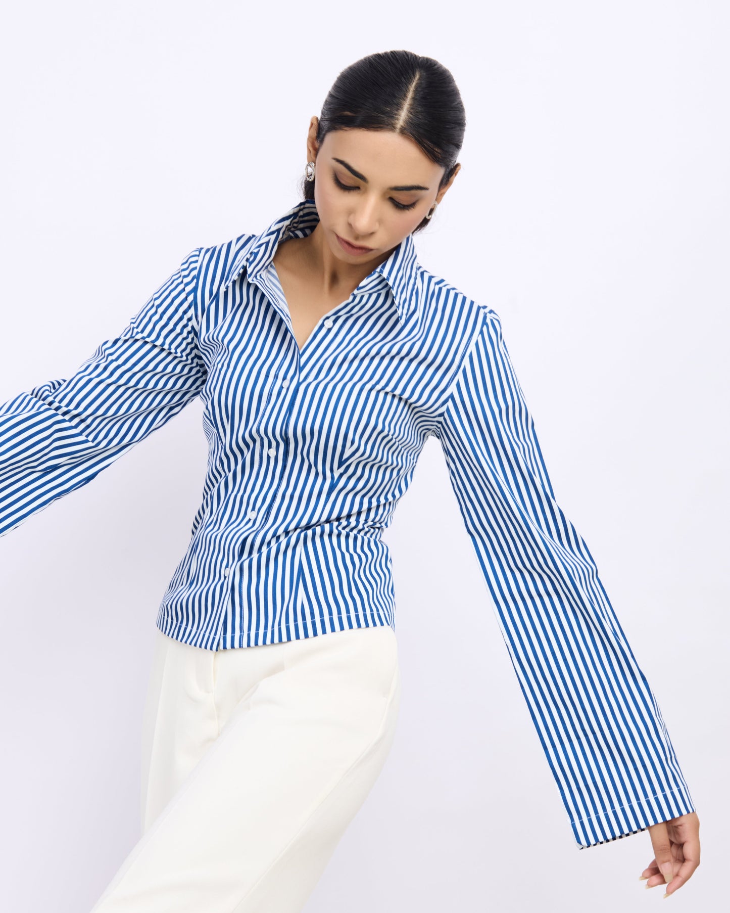 Women’s blue striped tie-back shirt