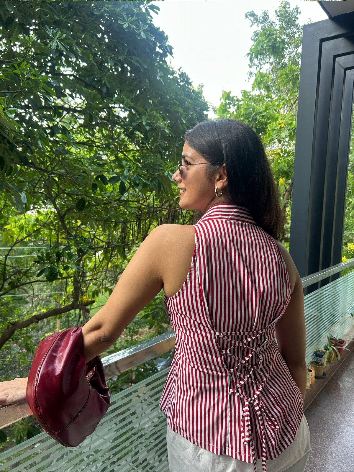 Women’s striped halter shirt sleeveless