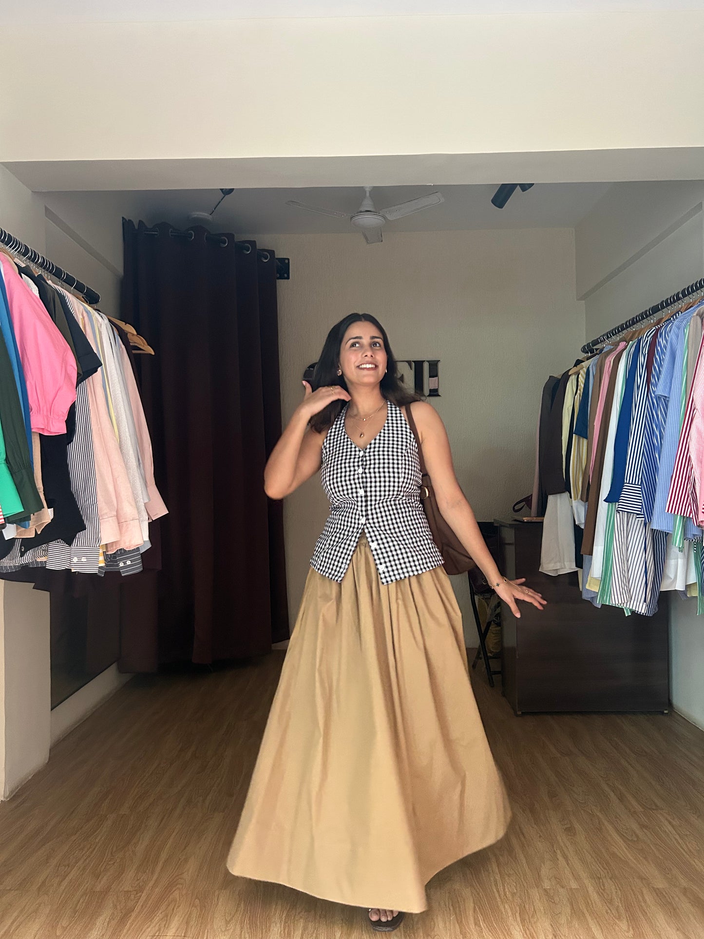 tailored beige skirt office wear Clofii