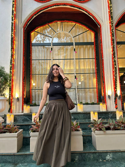 cotton poplin skirt olive close-up